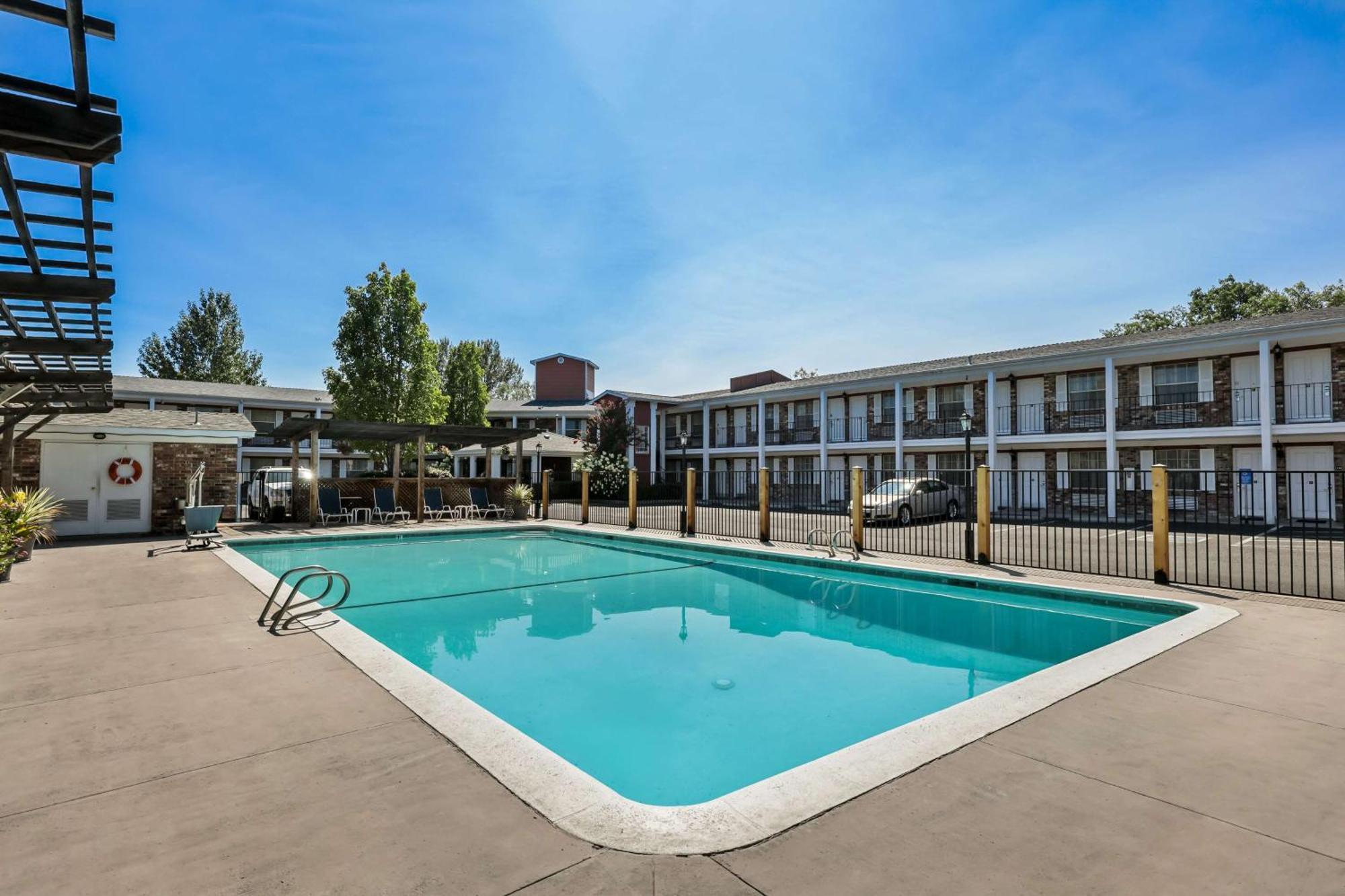 Best Western Horizon Inn Medford Exterior photo